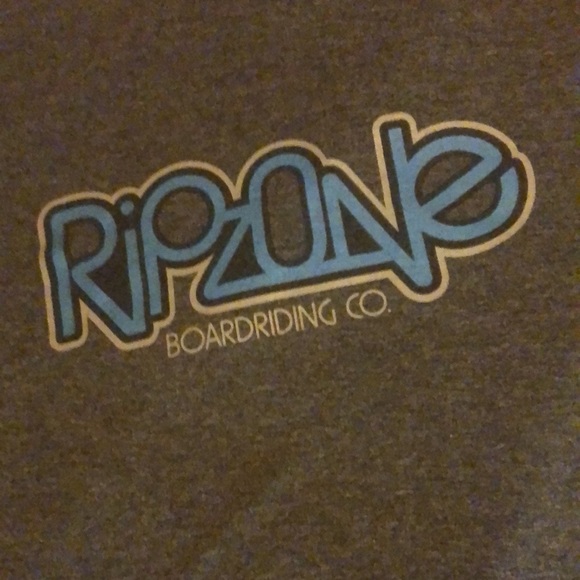 Ripzone boarding Tshirt - Picture 1 of 3